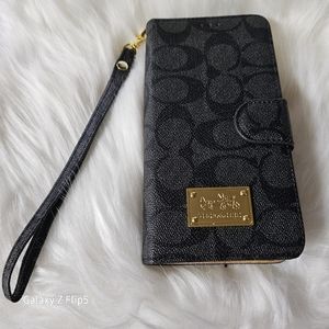 Coach iPhone 14 Pro Max wallet